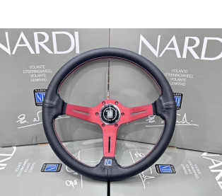 พวงมาลัย NARDI ก้านแดง
